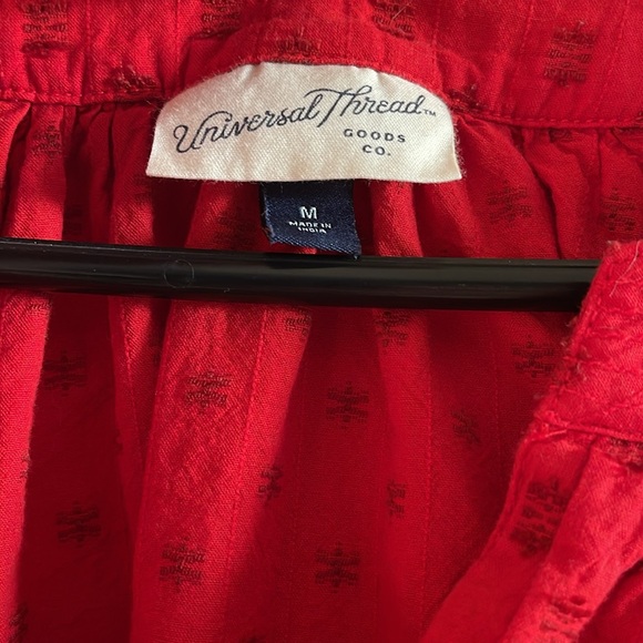 Universal Goods Thread Co Bright Burnt Orange/Red Top in Size M - Good Condition - Picture 4 of 12